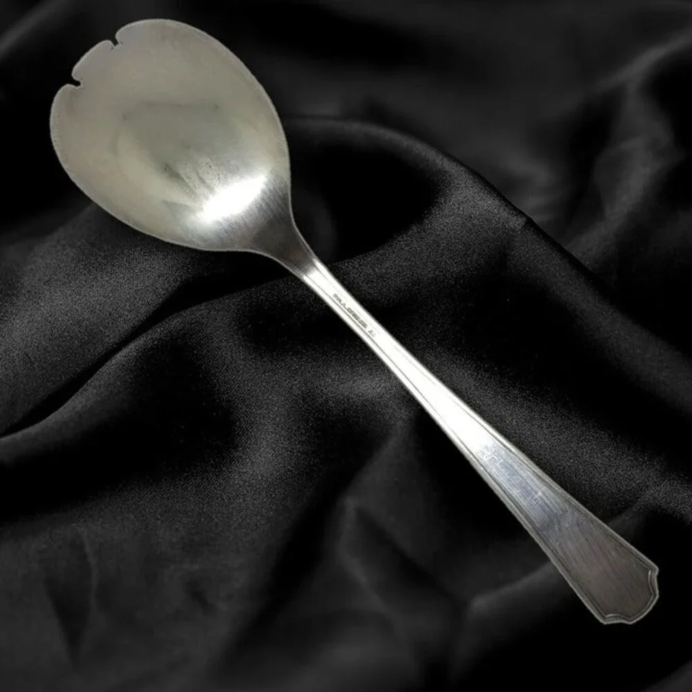 Oneida-WM A Rogers Berkeley Solid Salad Serving Fork-Silverplate-Vintage